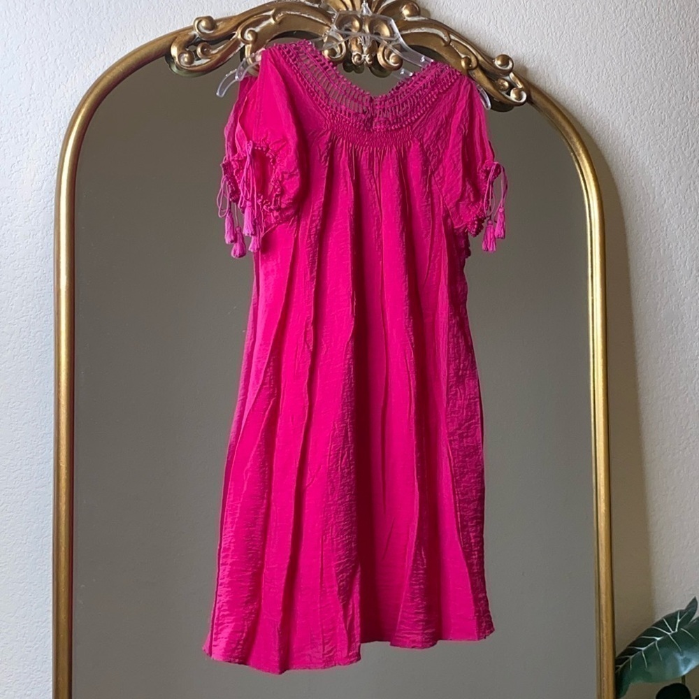 Robin Piccone Pink Dress flowy fabric and intricate crochet detailing Size L - Picture 6 of 8